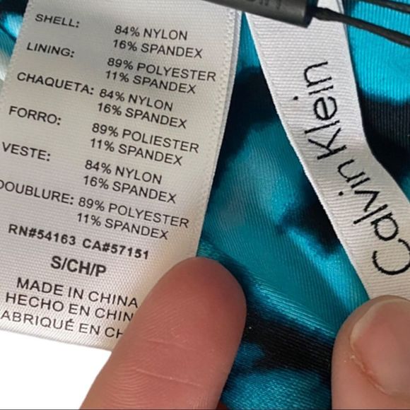 🆕 CK Swim: Strapless Bikini Top With Detachable Straps - Picture 14 of 15